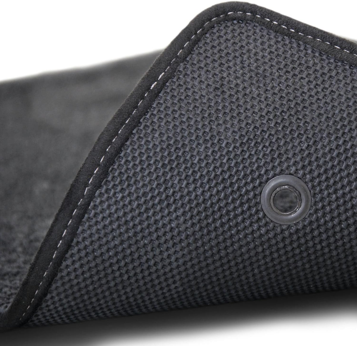 Ebony Black Rear Trunk Mat G69081