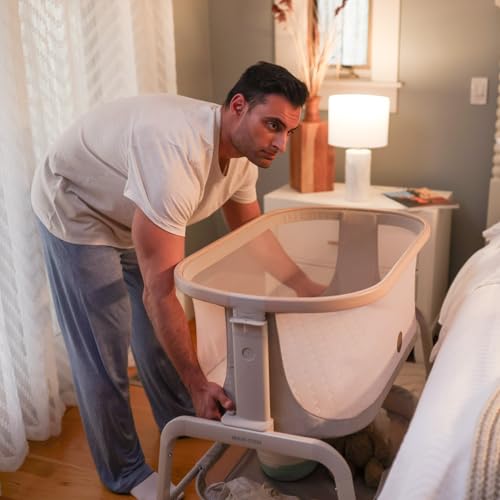 Portable Baby Bassinet with Breathable Mesh G42657