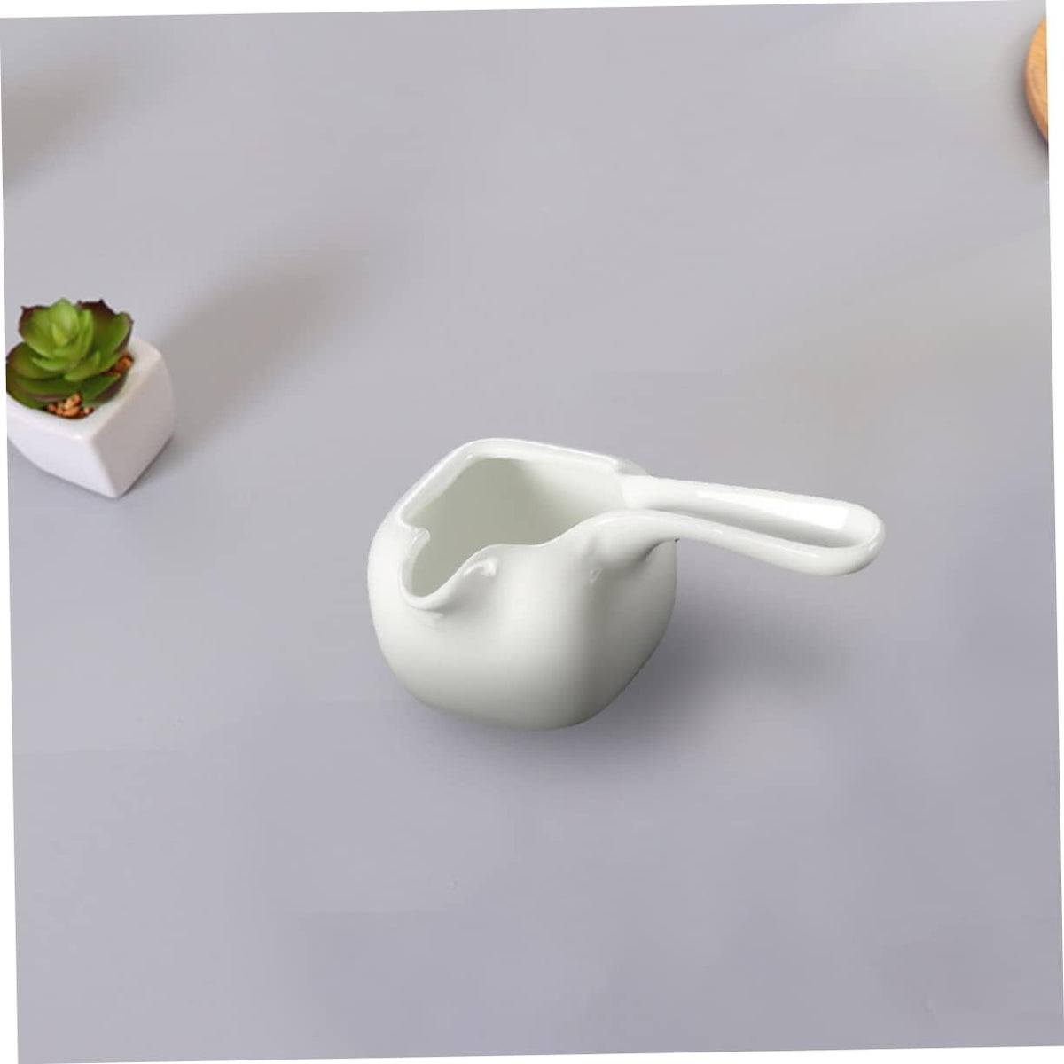 White Ceramic Chocolate Melting Pot L396149