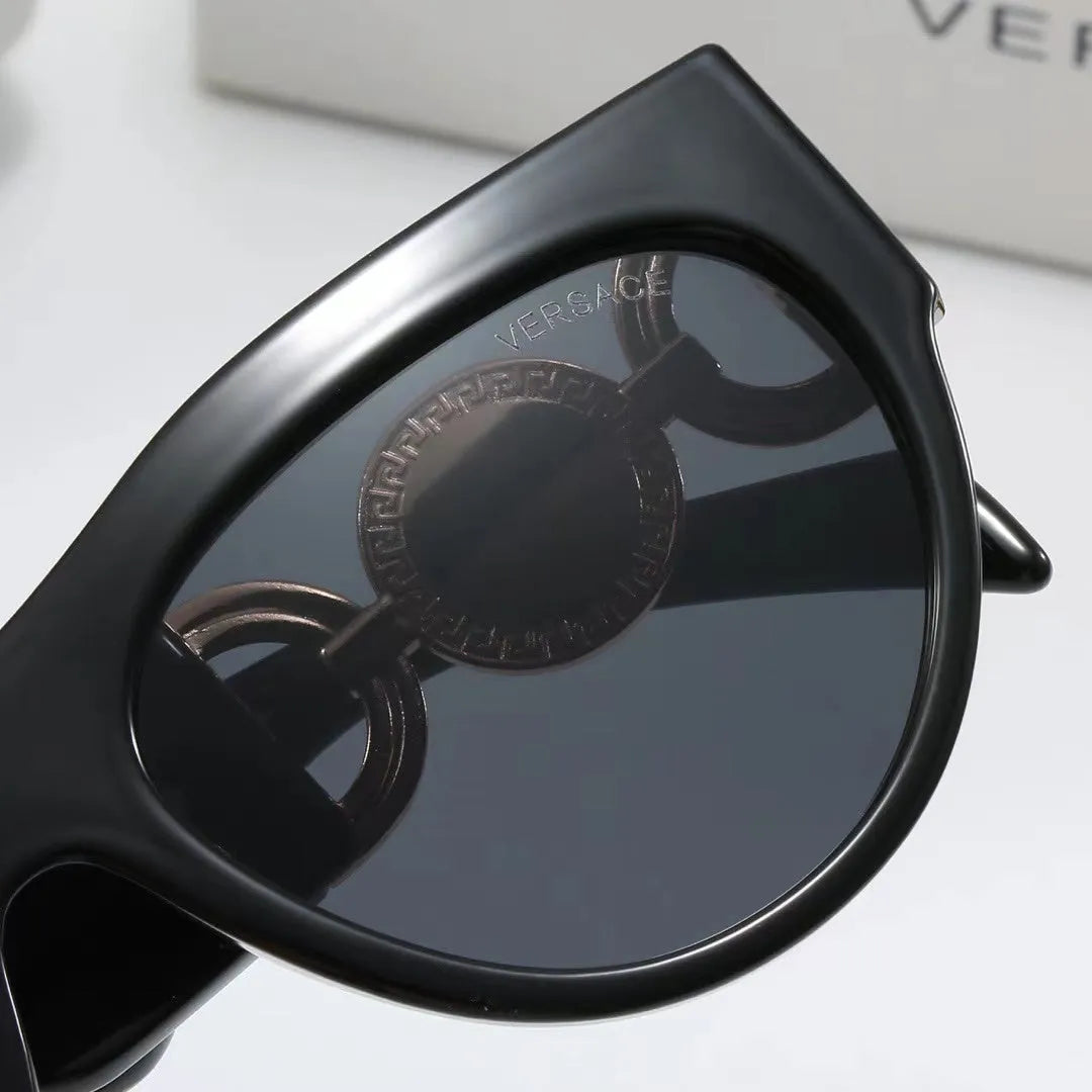 VE Letter Sunglasses U908818